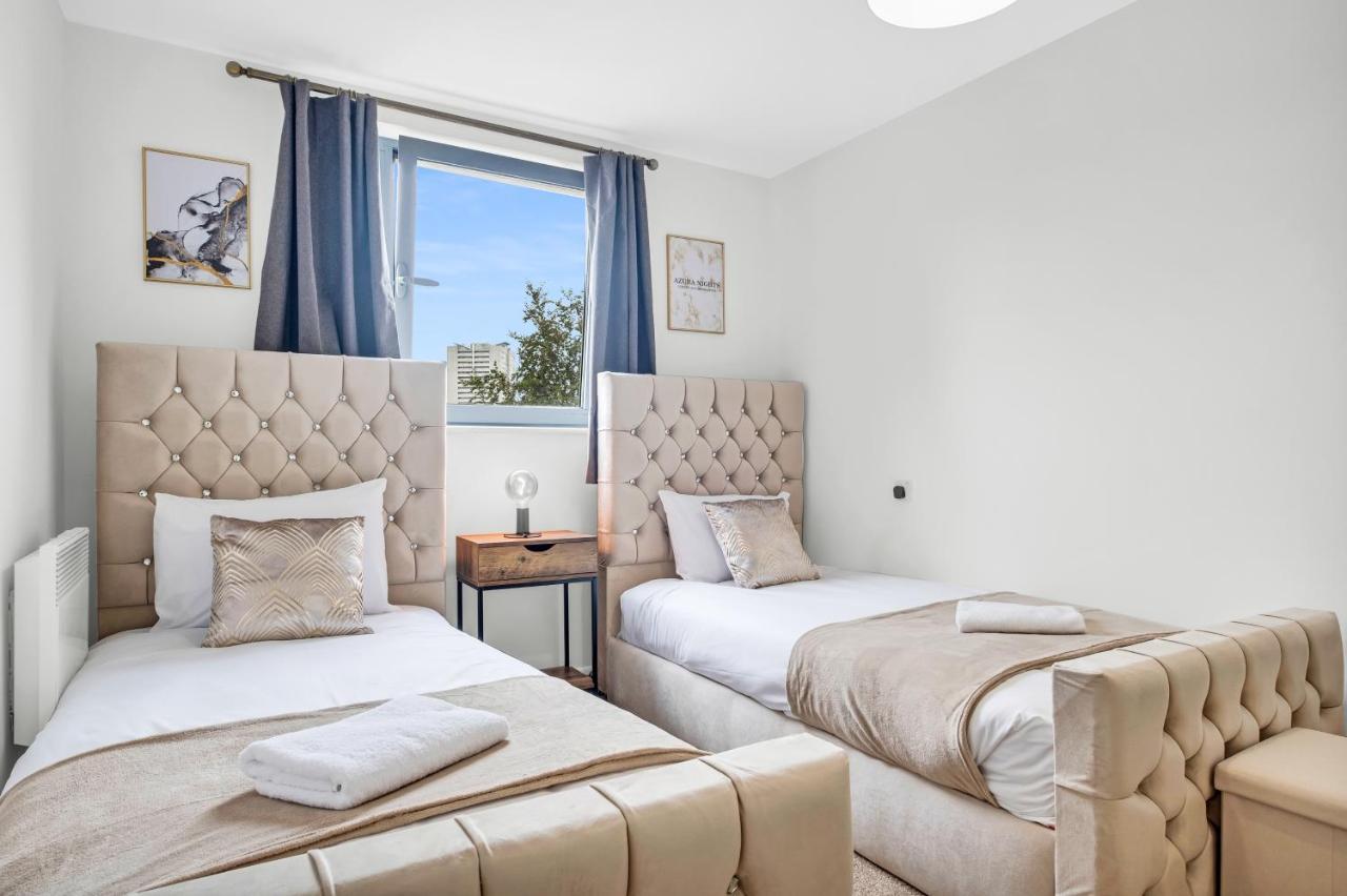 Stylish 4Th Floor 2 Bedroom En Suite City Centre Apartment With Parking By Azura Nights Birmingham Bagian luar foto